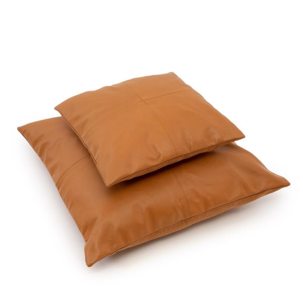 livinglovely.nl - The Four Panel Leather Cushion Cover - Camel - 60x60 - Kussenhoes - Bazar Bizar - livinglovely.nl