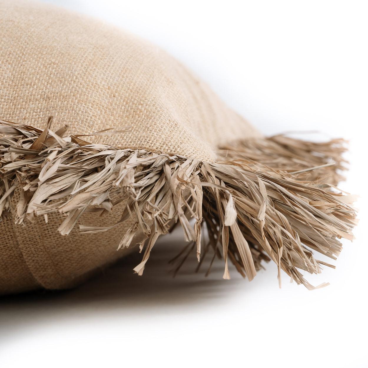 livinglovely.nl - The Jute Bonita Cushion Cover Naturel 60x60 cm - Kussen - Bazar Bizar - livinglovely.nl