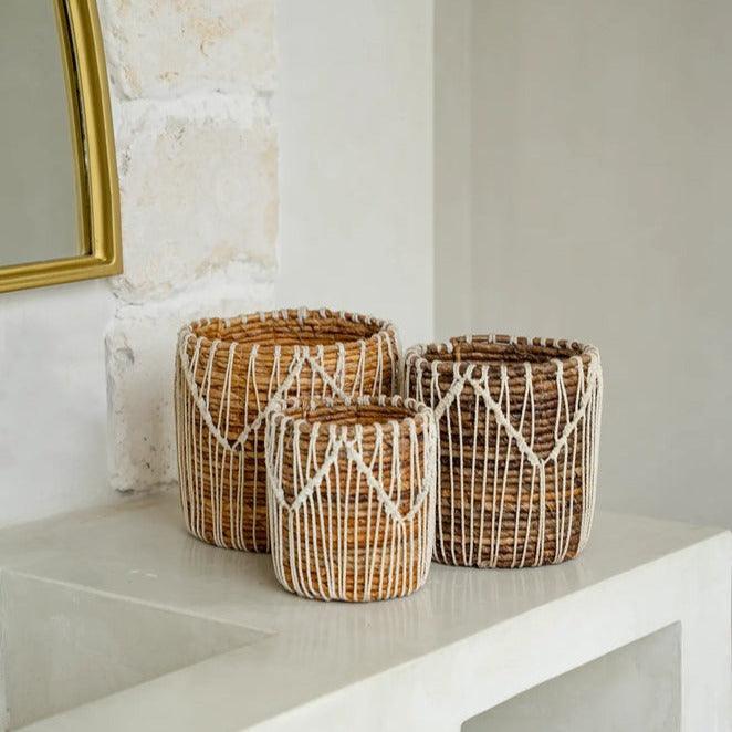 livinglovely.nl - The Macra-mazing Basket - Natural White - S - Mand - Bazar Bizar - livinglovely.nl