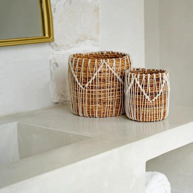 livinglovely.nl - The Macra-mazing Basket - Natural White - S - Mand - Bazar Bizar - livinglovely.nl