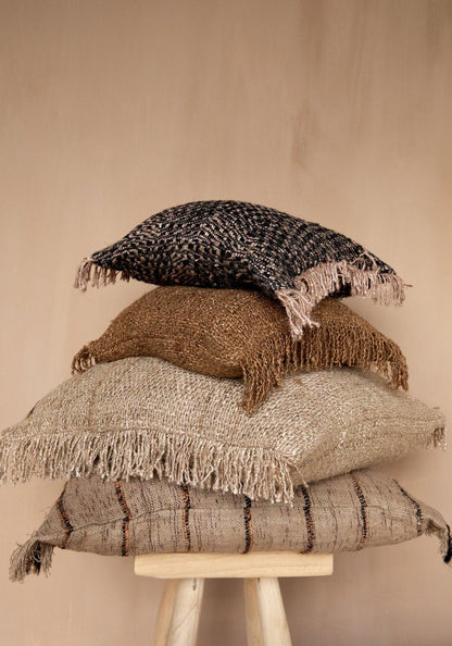 livinglovely.nl - The Oh My Gee Cushion Cover - Beige - 60x60 - Kussenhoes - Bazar Bizar - livinglovely.nl