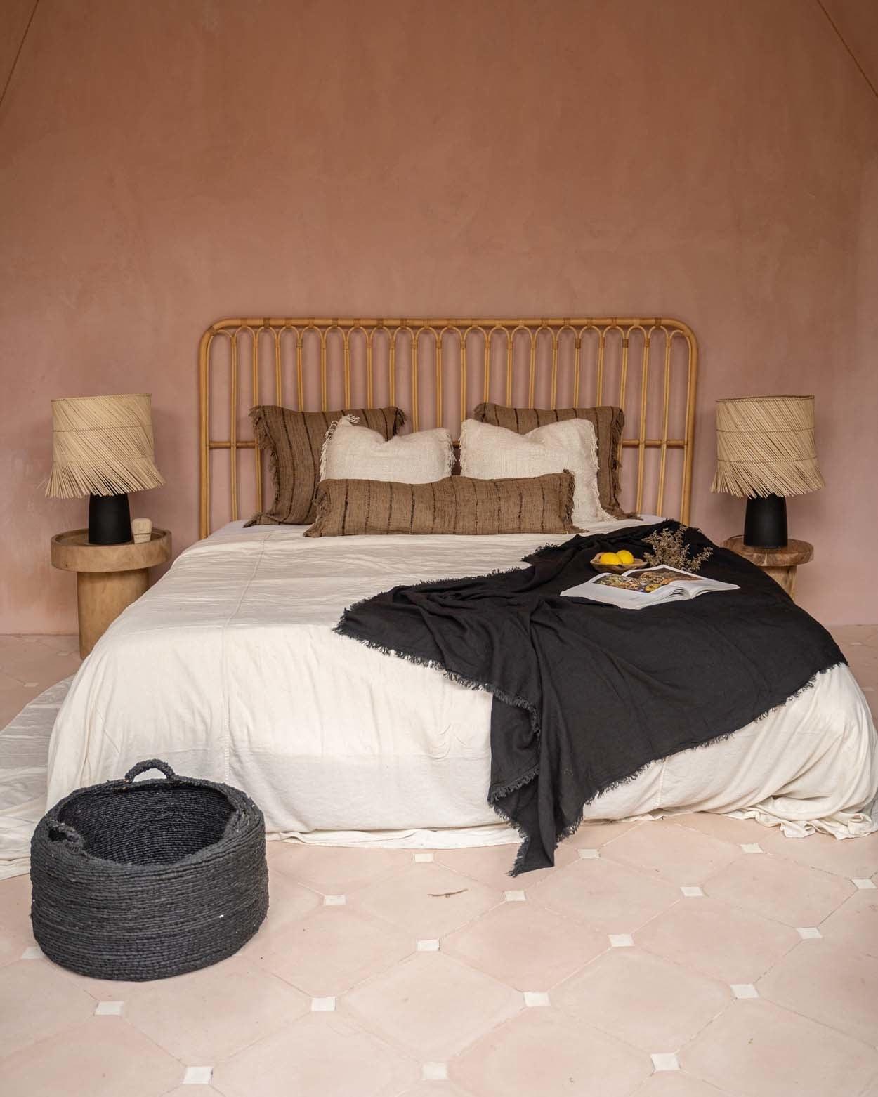 livinglovely.nl - The Oh My Gee Cushion Cover - Beige Black - 35x100 - Kussenhoes - Bazar Bizar - livinglovely.nl