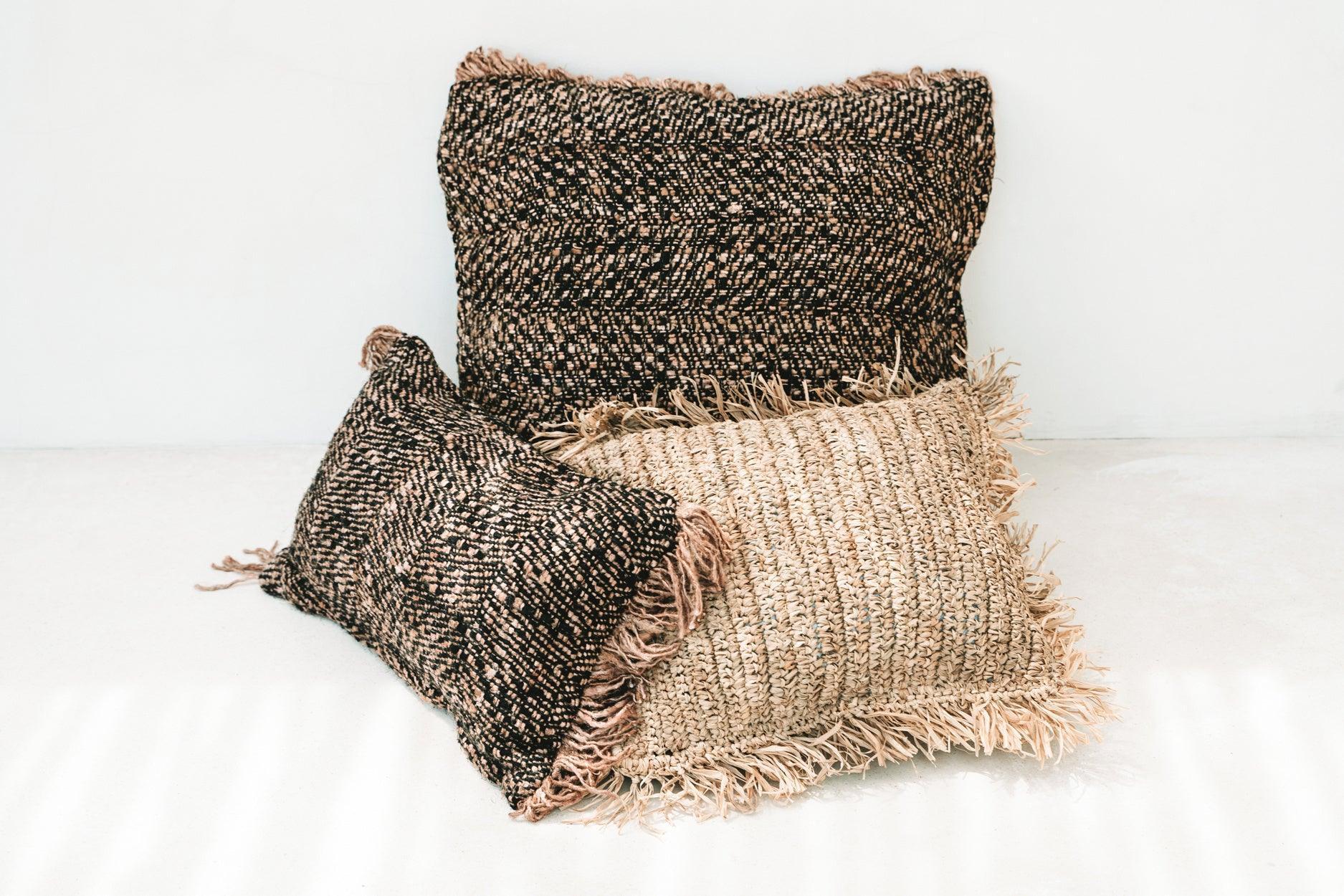 livinglovely.nl - The Oh My Gee Cushion Cover - Black Copper - 30x50 - Kussenhoes - Bazar Bizar - livinglovely.nl