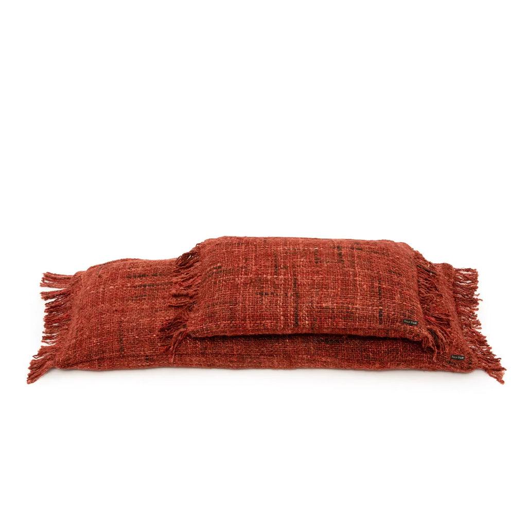 livinglovely.nl - The Oh My Gee Cushion Cover - Cherry Red - 30x50 - Kussenhoes - Bazar Bizar - livinglovely.nl