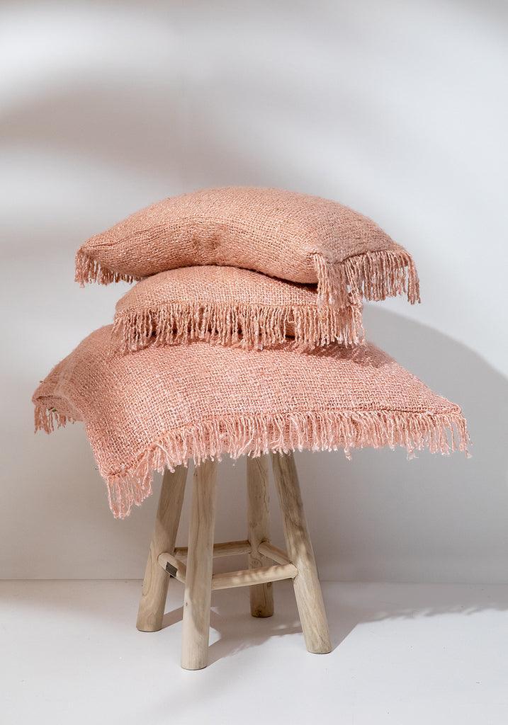 livinglovely.nl - The Oh My Gee Cushion Cover - Salmon Pink - 30x50 - Kussenhoes - Bazar Bizar - livinglovely.nl