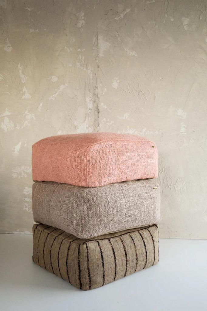 livinglovely.nl - The Oh My Gee Pouffe - Salmon Pink - Poef - Bazar Bizar - livinglovely.nl