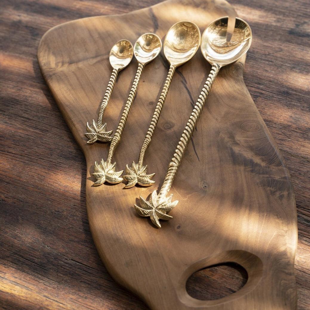 livinglovely.nl - The Palm Tree Tea Spoon - Gold - Theelepel - Bazar Bizar - livinglovely.nl