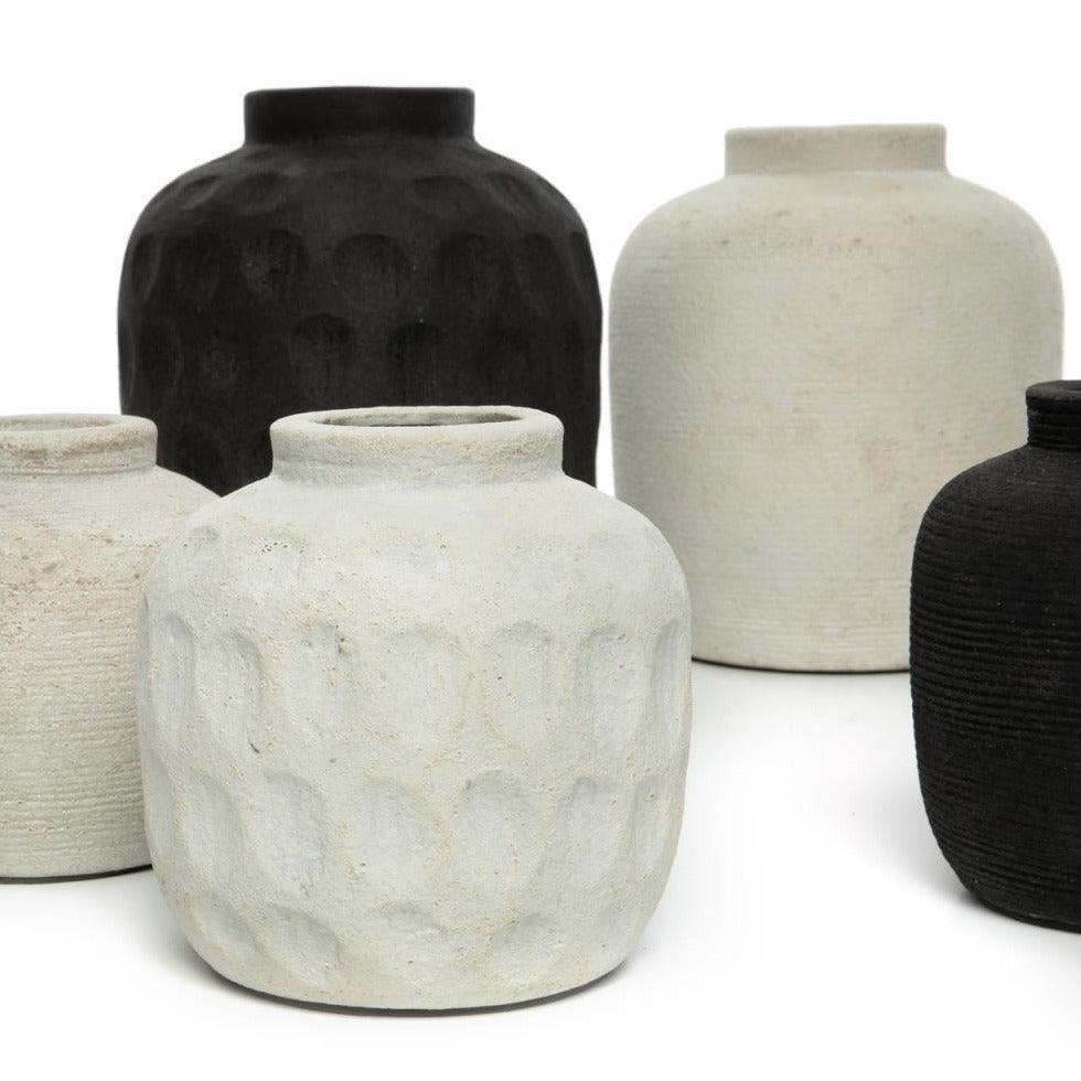 livinglovely.nl - The Peaky Vase - Black - M - Vaas - Bazar Bizar - livinglovely.nl