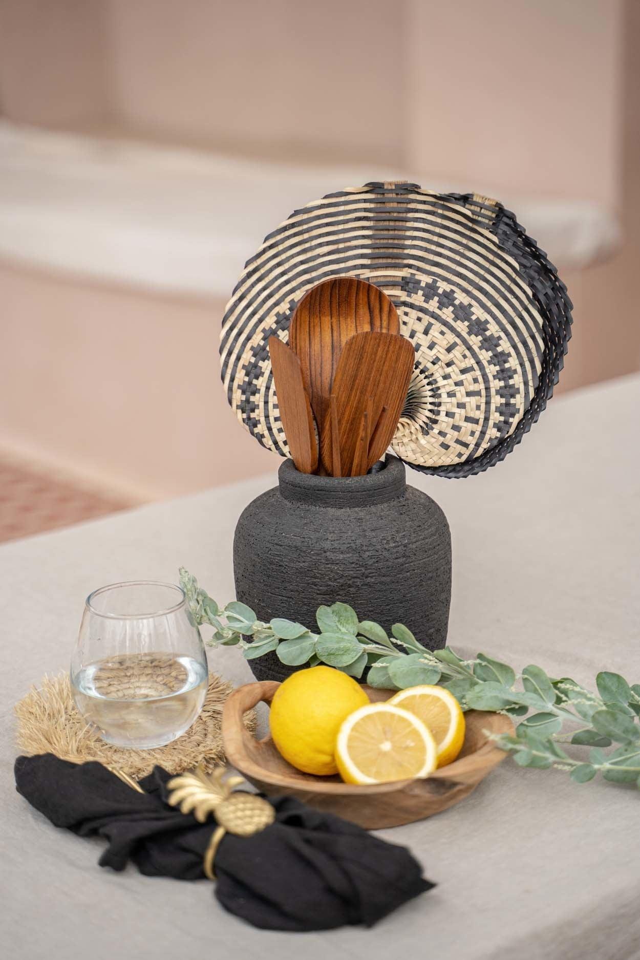 livinglovely.nl - The Peaky Vase - Black - S - Vaas - Bazar Bizar - livinglovely.nl