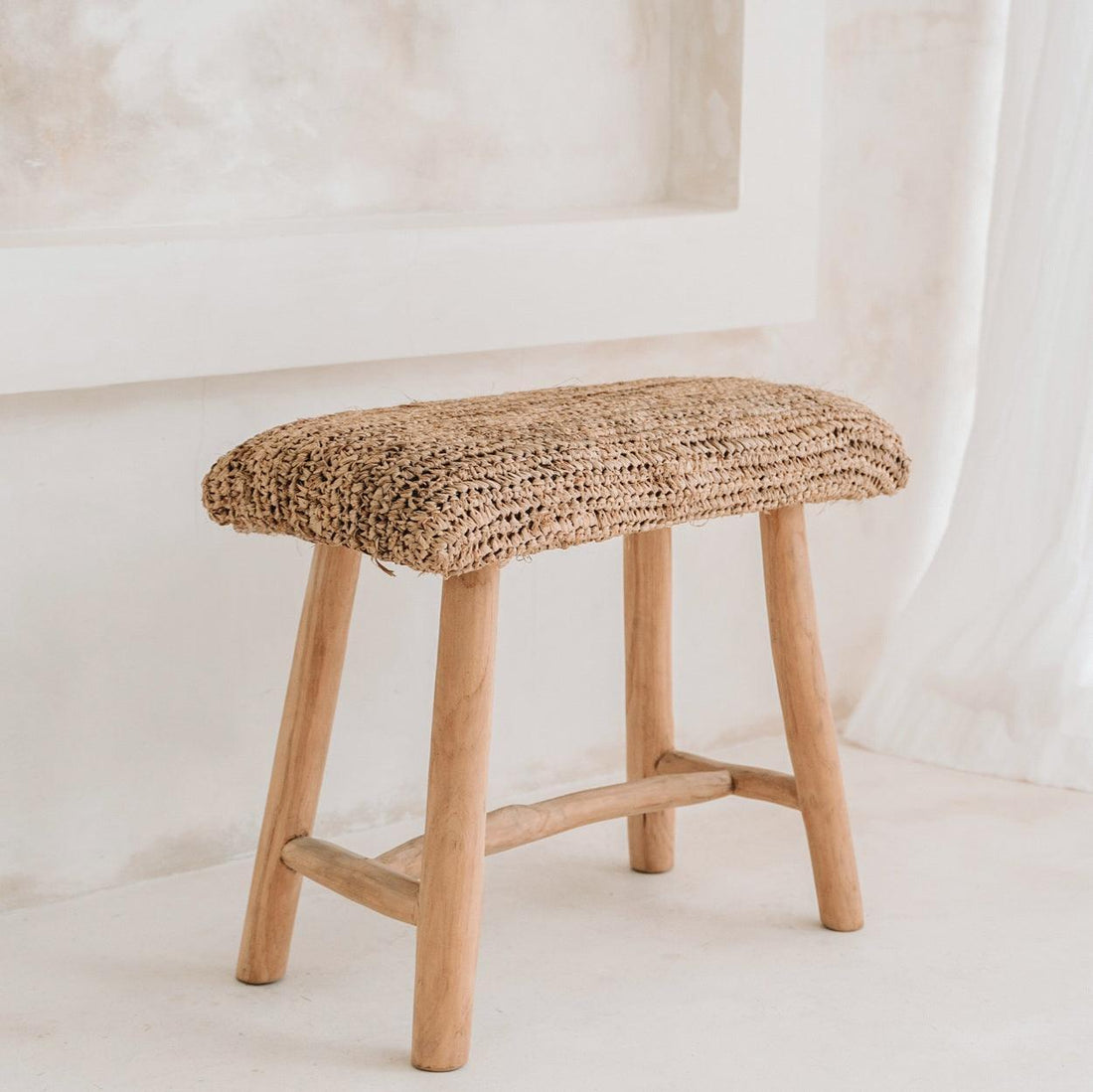 livinglovely.nl - The Raffia Bench - Natural - Kruk - Bazar Bizar - livinglovely.nl