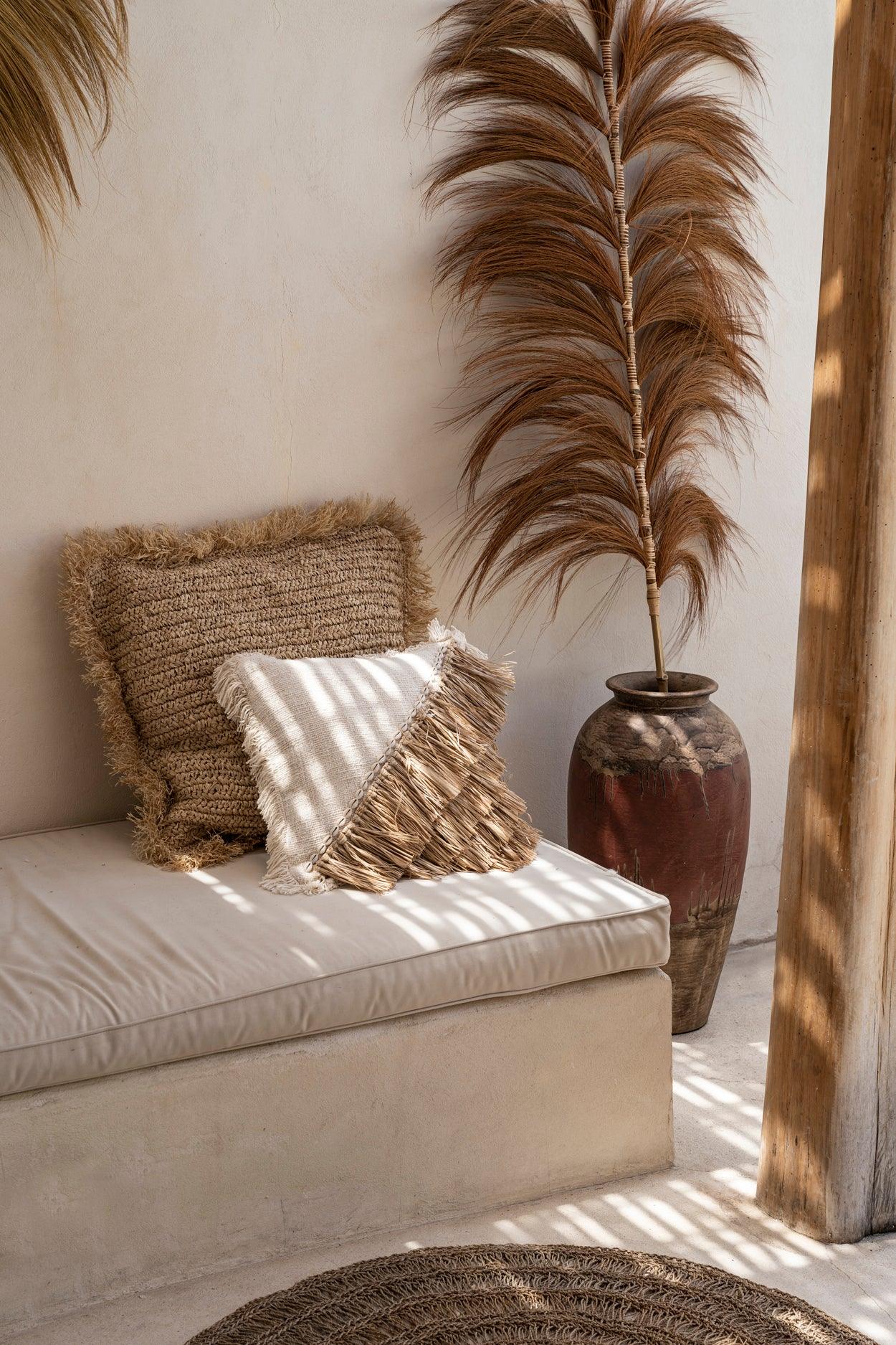 livinglovely.nl - The Raffia Cotton Cushion Cover 40x40cm - Kussenhoes - Bazar Bizar - livinglovely.nl