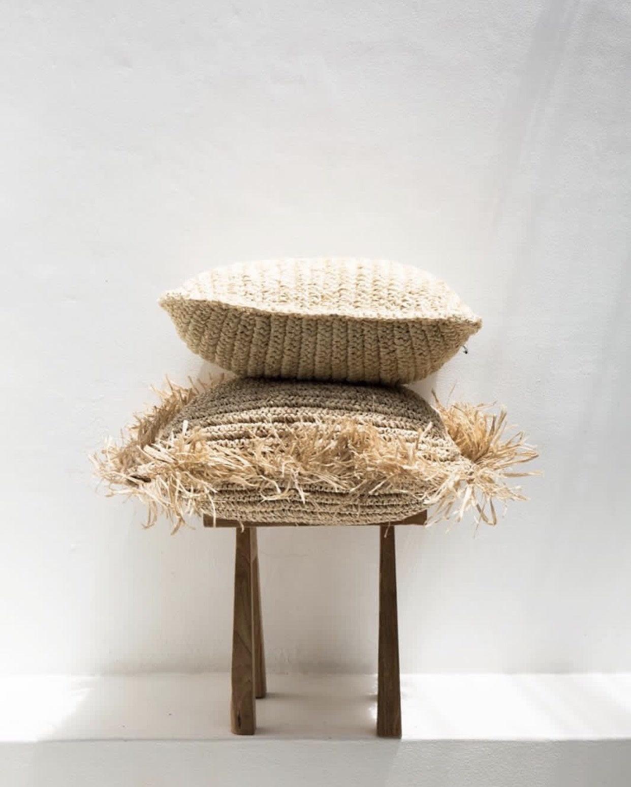 livinglovely.nl - The Raffia Flores Cushion Cover Square - Natural - 40x40 - Kussenhoes - Bazar Bizar - livinglovely.nl