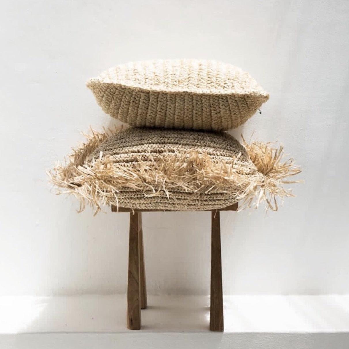 livinglovely.nl - The Raffia Flores Cushion Cover Square - Natural - 40x40 - Kussenhoes - Bazar Bizar - livinglovely.nl