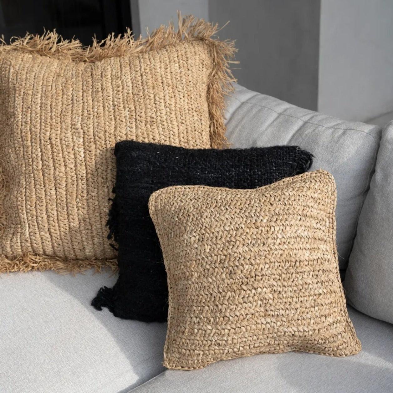 livinglovely.nl - The Raffia Flores Cushion Cover Square - Natural - 40x40 - Kussenhoes - Bazar Bizar - livinglovely.nl