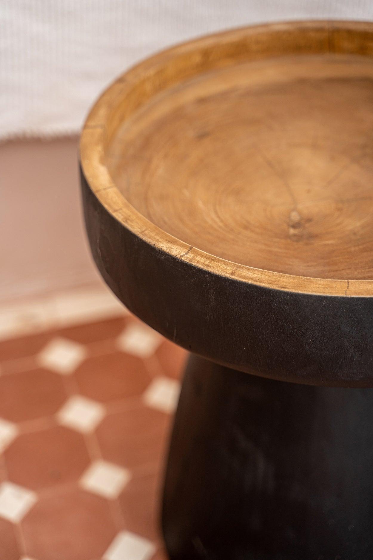 livinglovely.nl - The Rayu Side Table Black Natural - Bijzettafel - Bazar Bizar - livinglovely.nl