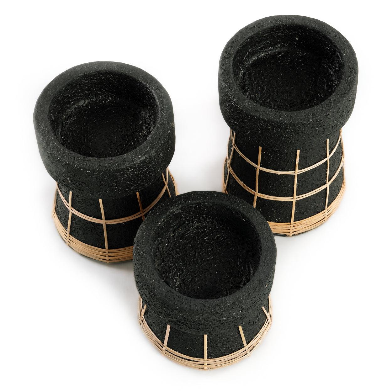 livinglovely.nl - The Serene Candle Holder Black Natural Medium - Kandelaar - Bazar Bizar - livinglovely.nl