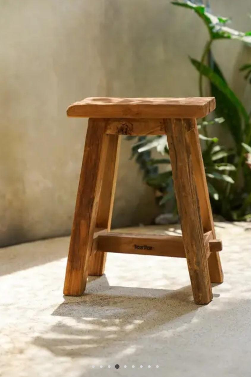 livinglovely.nl - The Shoji Stool - Natural - L - Kruk - Bazar Bizar - livinglovely.nl