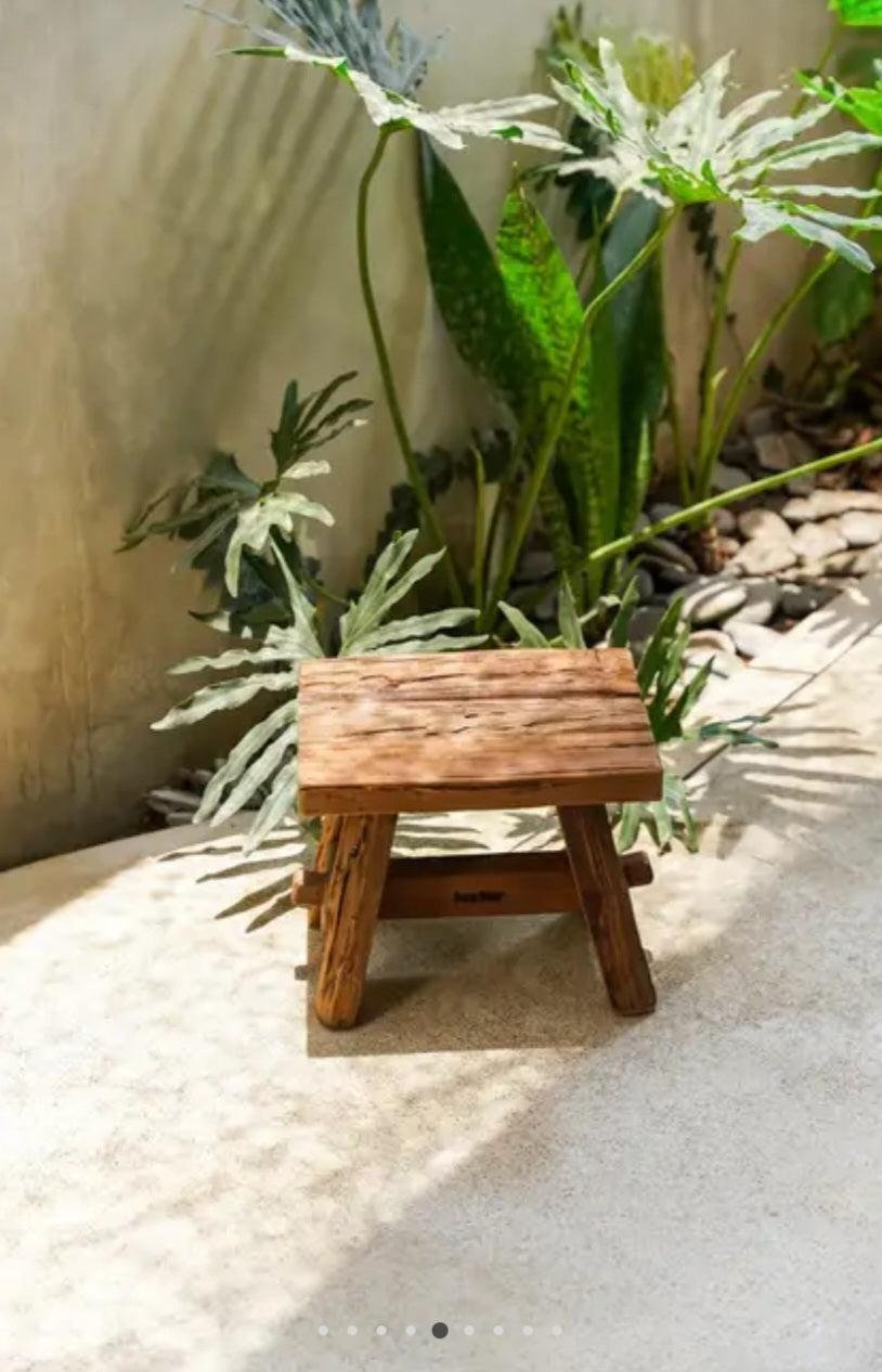 livinglovely.nl - The Shoji Stool - Natural - S - Kruk - Bazar Bizar - livinglovely.nl