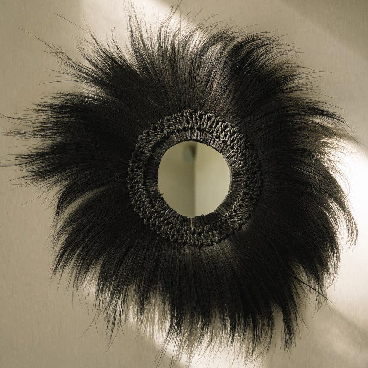 livinglovely.nl - The Simba Mirror - Black - L - Spiegel - Bazar Bizar - livinglovely.nl