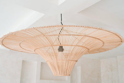 livinglovely.nl - The Sky Pendant - Natural - XL - Hanglamp - Bazar Bizar - livinglovely.nl