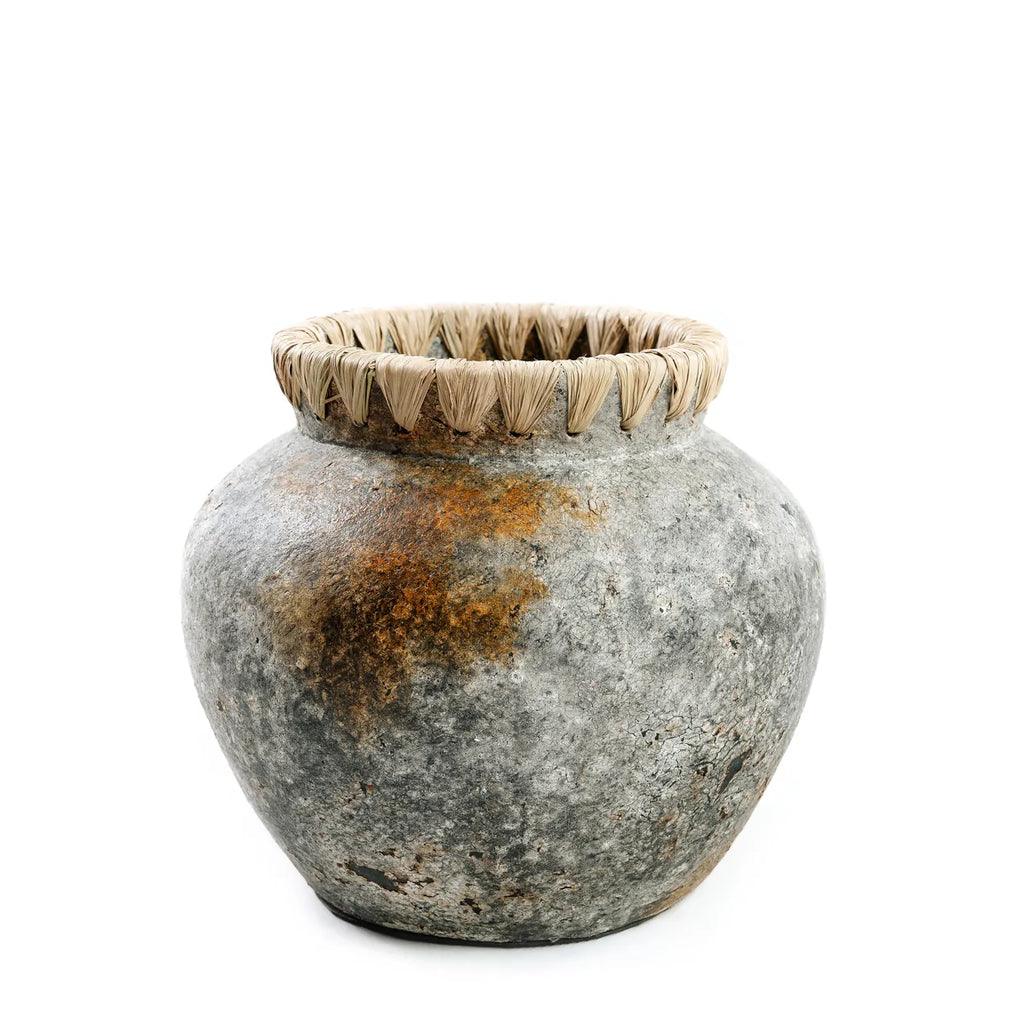 livinglovely.nl - The Styly Vase Antique Grey Small - Vaas - Bazar Bizar - livinglovely.nl