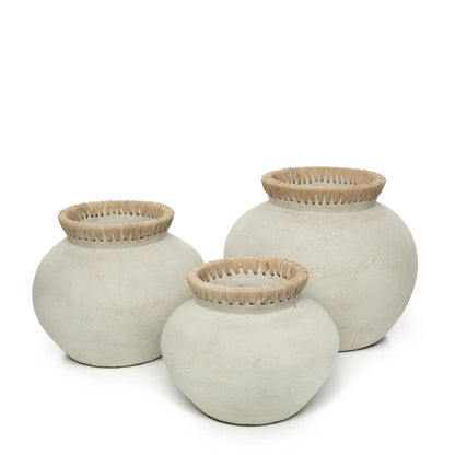 livinglovely.nl - The Styly Vase Concrete Natural Large - Vaas - Bazar Bizar - livinglovely.nl