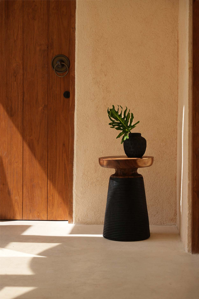 livinglovely.nl - The Trendy Vase - Black - S - Vaas - Bazar Bizar - livinglovely.nl