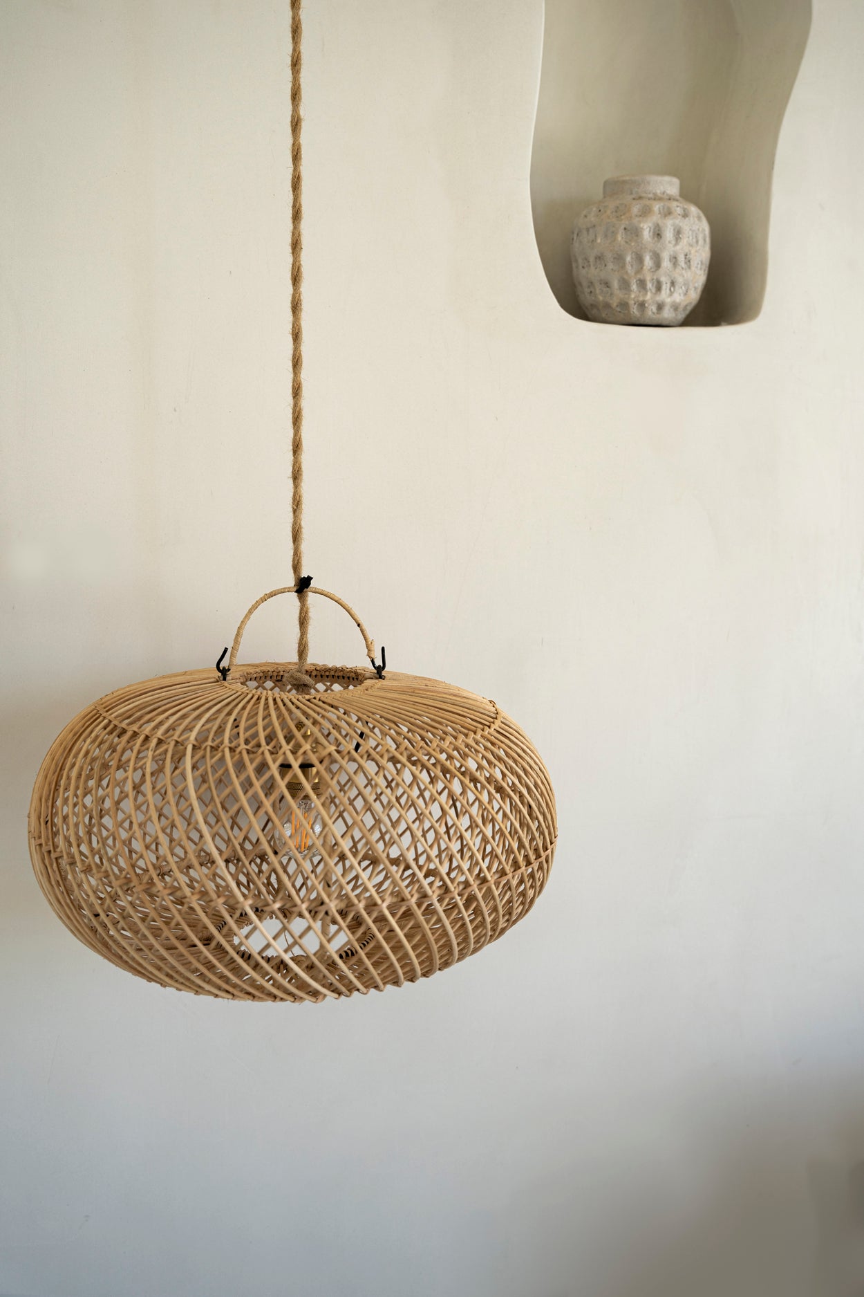 livinglovely.nl - The Wholly Hanglamp - Naturel - Small - Hanglamp - Bazar Bizar - livinglovely.nl