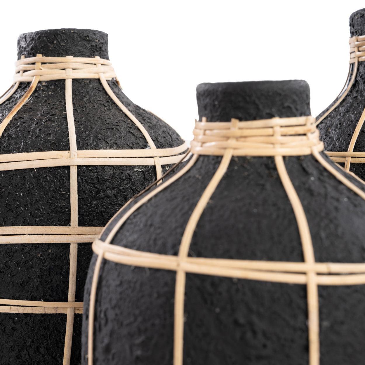 livinglovely.nl - The Whoopy Vase - Black Natural - L - Vaas - Bazar Bizar - livinglovely.nl