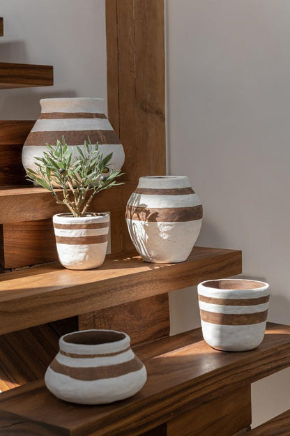 livinglovely.nl - Vaas Kenia Keramiek Wit/Bruin Small - Vaas - J-Line - livinglovely.nl