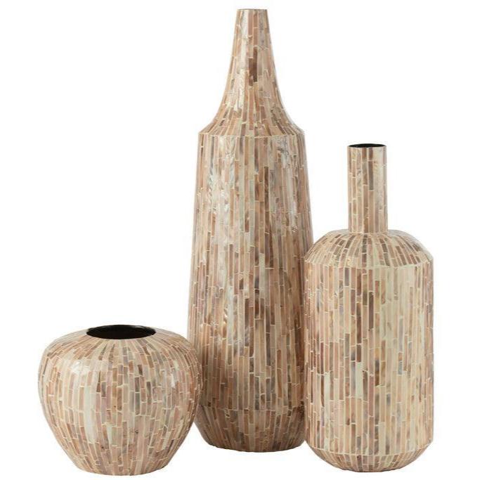 livinglovely.nl - Vaas Nuye Fles Schelpen/Papier Beige - Vaas - J-Line - livinglovely.nl