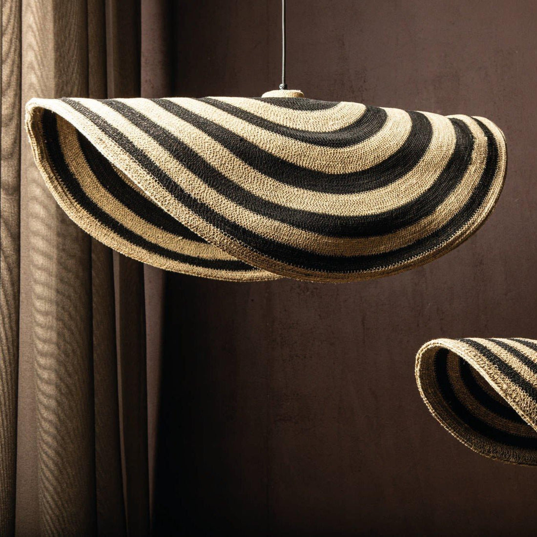 Loulou Natural Seagrass Wavy Hanglamp Large PTMD - Hanglamp - PTMD - livinglovely.nl