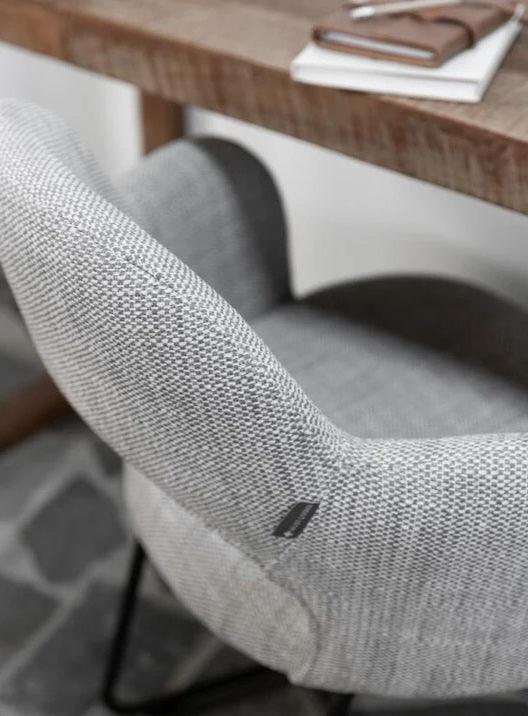 Must Living Eetkamerstoel Vista Polaris Licht Grijs. - Eetkamerstoel - MUST Living - livinglovely.nl