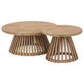 De kleine en grote Lily salontafel van MUST Living naast elkaar in teakhout