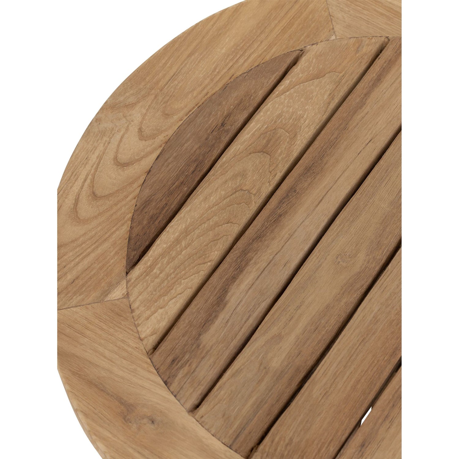Detail van de houtnerf in het massieve teakhouten blad van de Lily salontafel