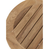 Detail van de houtnerf in het massieve teakhouten blad van de Lily salontafel