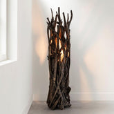 Must Living Vloerlamp Spot Teakhout 150cm Zwart - Vloerlamp - MUST Living - livinglovely.nl