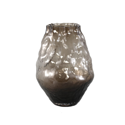 Narin Brown Irregular Shaped Glass Vase L van PTMD op witte achtergrond