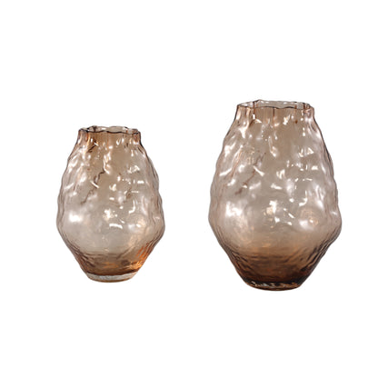 Narin Cream Irregular Shaped Glass Vase L van PTMD, packshot vanuit een andere hoek op witte achtergrond