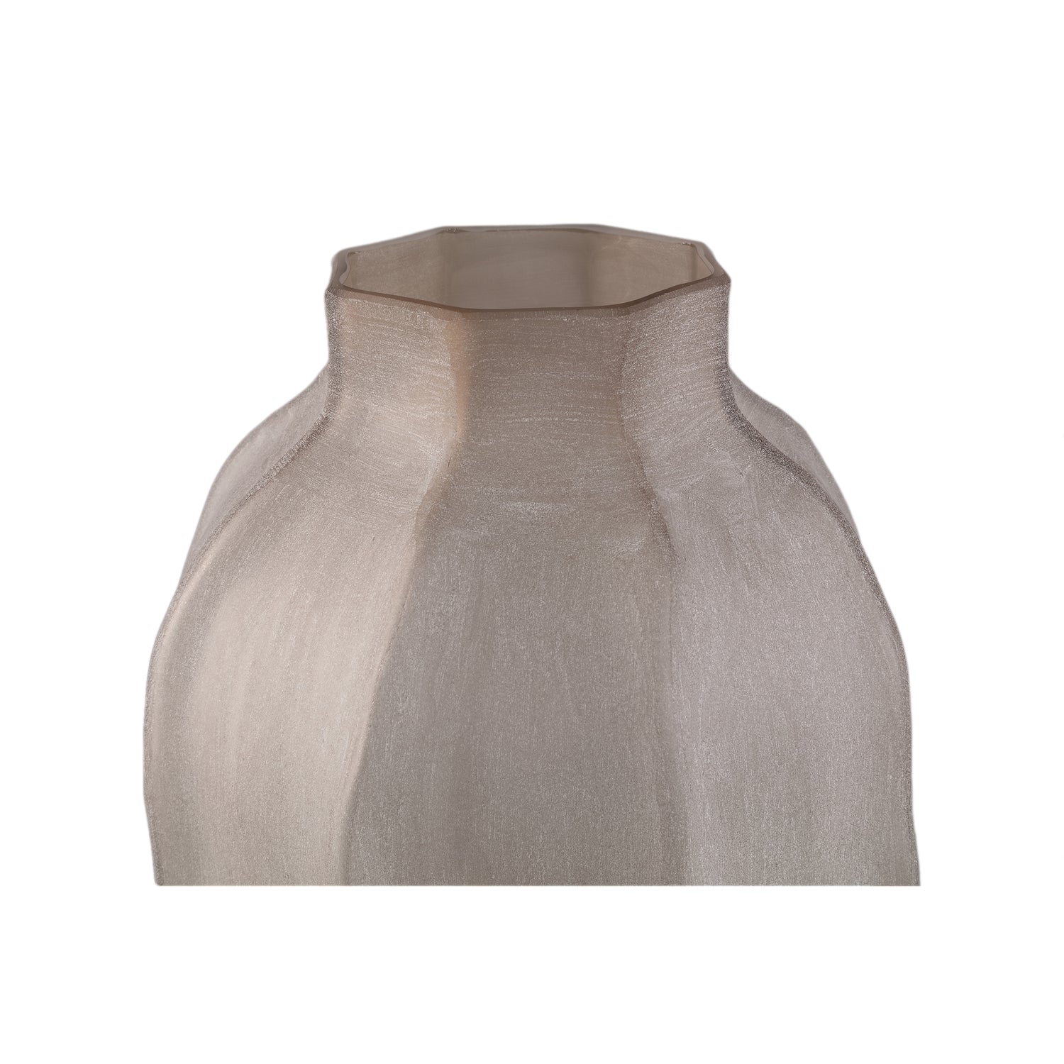 Natae Beige Round Glass Ribbed Vase Low van PTMD, packshot vanuit een andere hoek op witte achtergrond
