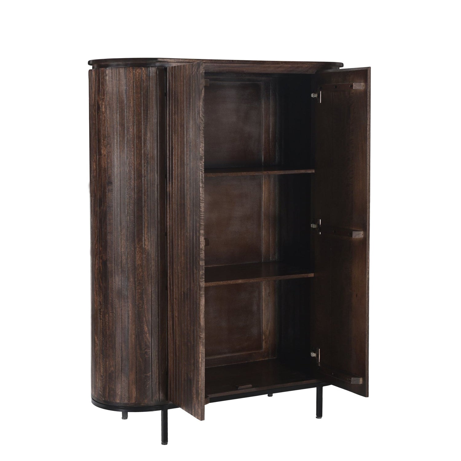 Noor opbergkast in Walnut met geopende deuren en drie vaste schappen