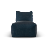 Laui Lounge loungestoel in marine van voren, met brede zitting van 68 centimeter