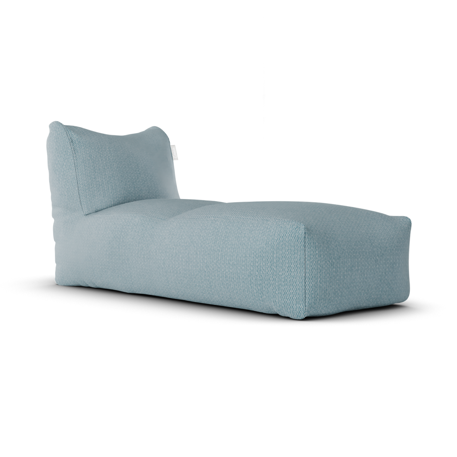 Original Long Chair Sky Blue van Laui Lounge, lichtblauwe loungestoel schuin van links voren
