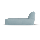 Laui Lounge loungestoel in sky blue van opzij, met zichtbare diepte van 150 centimeter