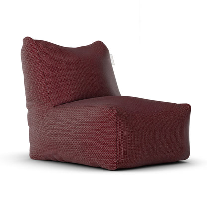 Original Lounge SeatXL Burgundy van Laui Lounge, bordeauxrode loungestoel van waterafstotende stof schuin van voren