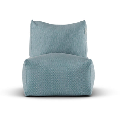 Lichtblauwe Lounge SeatXL van Laui Lounge van voren, met brede zitting van 68 centimeter