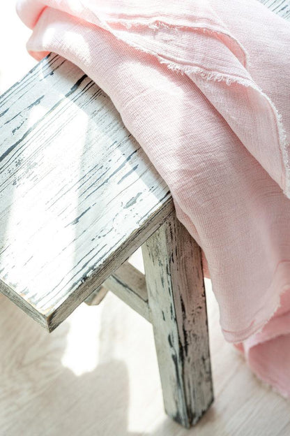 Plaid Stonewashed Linnen Roze 220cmx150cm - Poef - J-Line - livinglovely.nl