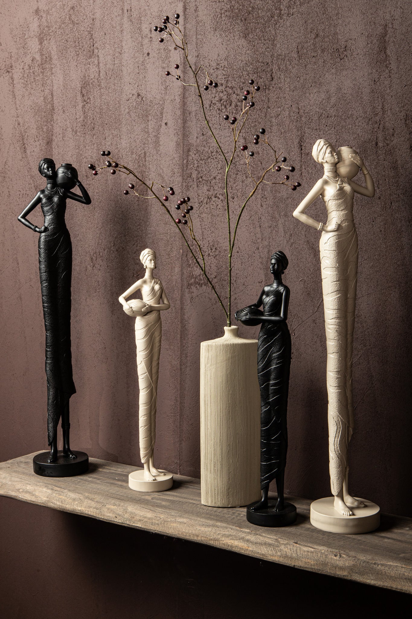 Rafah Black Poly Woman Statue Holding Pot Shoulder PTMD - Beeld - PTMD - livinglovely.nl