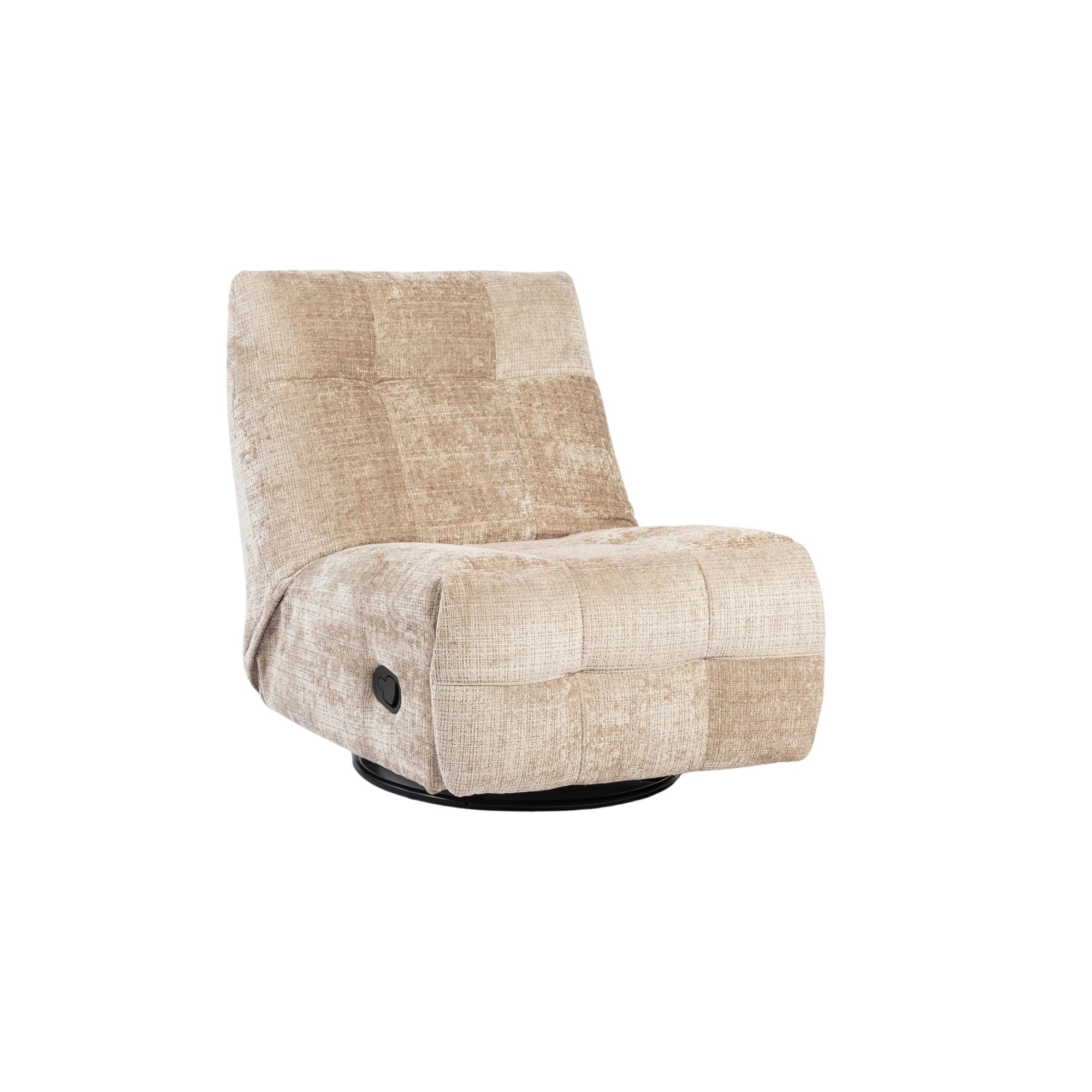 Relaxfauteuil Chill Beige van Starfurn, strakke stiknaden op rugleuning en zitting