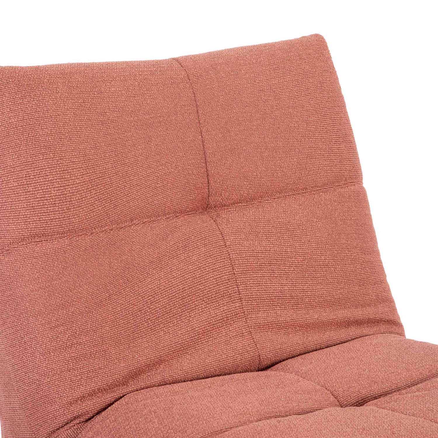 Relaxfauteuil Lazy van Starfurn in roze stof, detail van de armleuning en de naden
